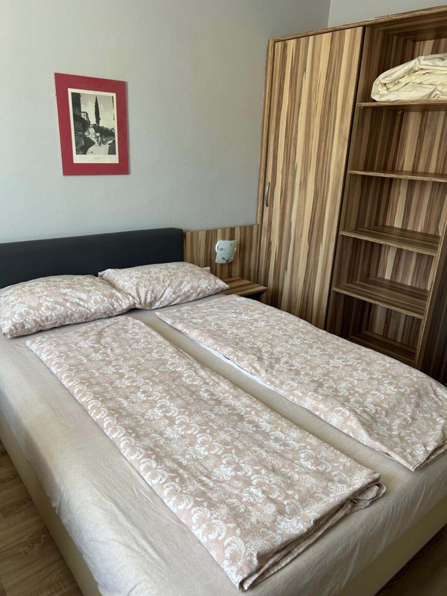 "Am Limes" Hotel Enns Eksteriør billede